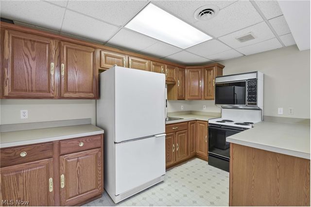 4457 Stone Creek Drive, Brunswick, OH 44212