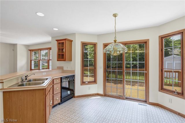 4457 Stone Creek Drive, Brunswick, OH 44212