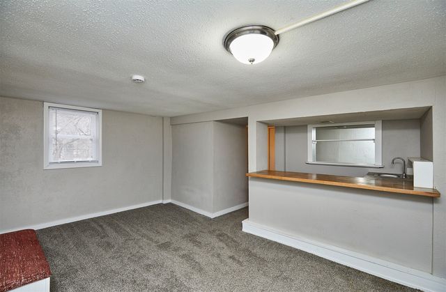 32 E Pleasant View Drive, Des Moines, IA 50315