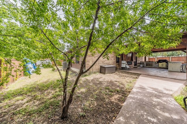 8015 Leigh Ann Drive, Dallas, TX 75232