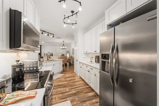 8015 Leigh Ann Drive, Dallas, TX 75232