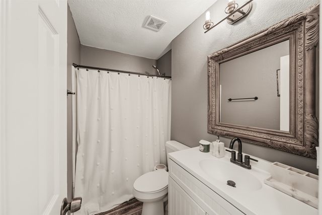 8015 Leigh Ann Drive, Dallas, TX 75232