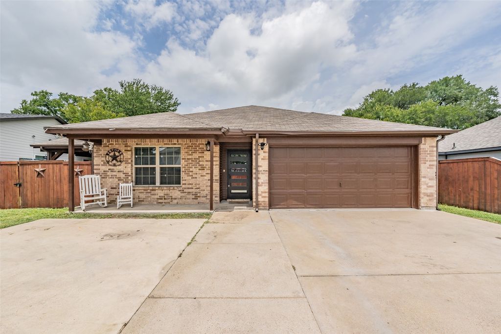 8015 Leigh Ann Drive, Dallas, TX 75232