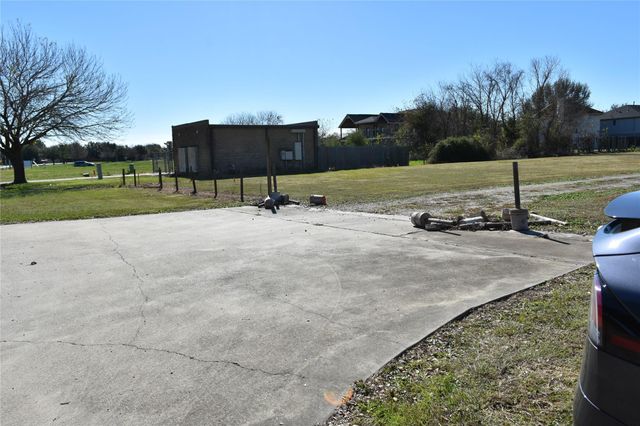 7813 Clodine Road, Houston, TX 77083