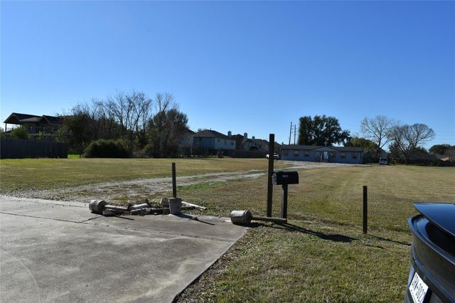 7813 Clodine Road, Houston, TX 77083