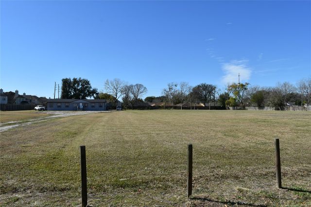 7813 Clodine Road, Houston, TX 77083