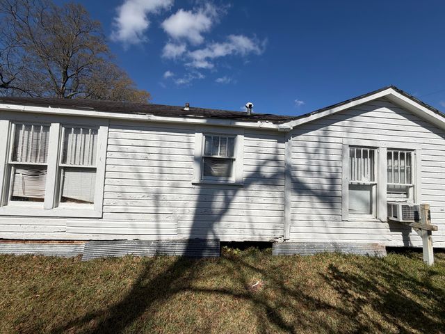 107 Short Royal St., Hattiesburg, MS 39401