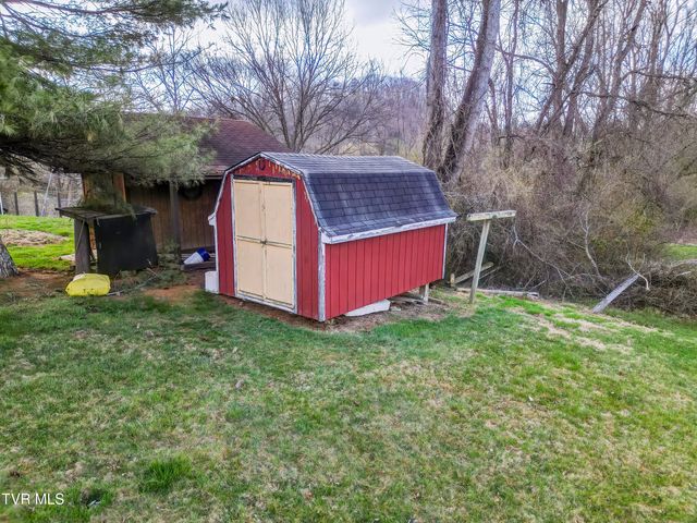 24102 Crimson Drive, Bristol, VA 24202