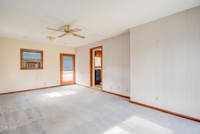 24102 Crimson Drive, Bristol, VA 24202