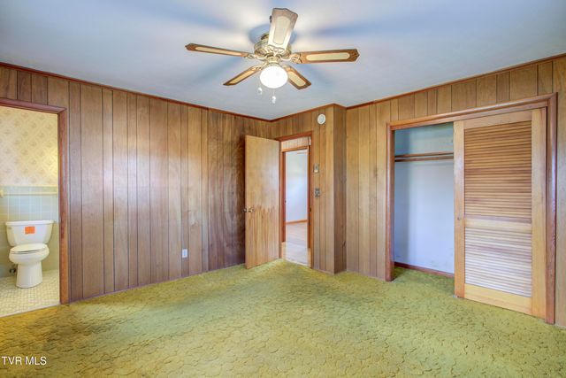 24102 Crimson Drive, Bristol, VA 24202