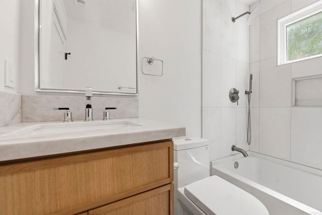 6739 Cantil Street, Carlsbad, CA 92009