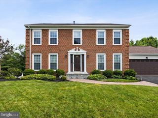 13805 VALLEY COUNTRY DR, Chantilly, VA 20151