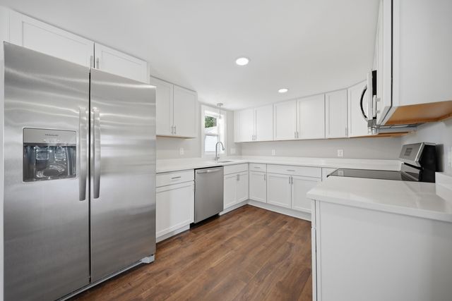 110 Millville Circle, Salem, NH 03079
