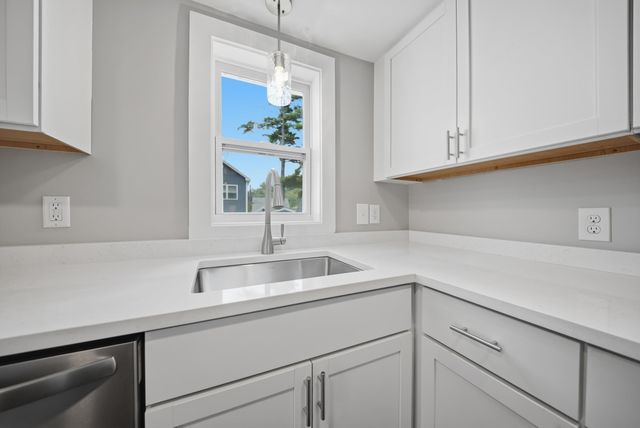 110 Millville Circle, Salem, NH 03079