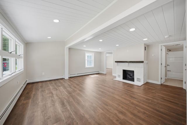 110 Millville Circle, Salem, NH 03079