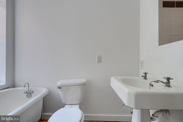 109 S STRICKER ST, Baltimore, MD 21223