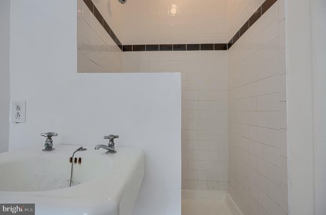 109 S STRICKER ST, Baltimore, MD 21223