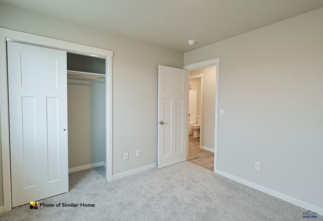 460 YELNER DR, Box Elder, SD 57719