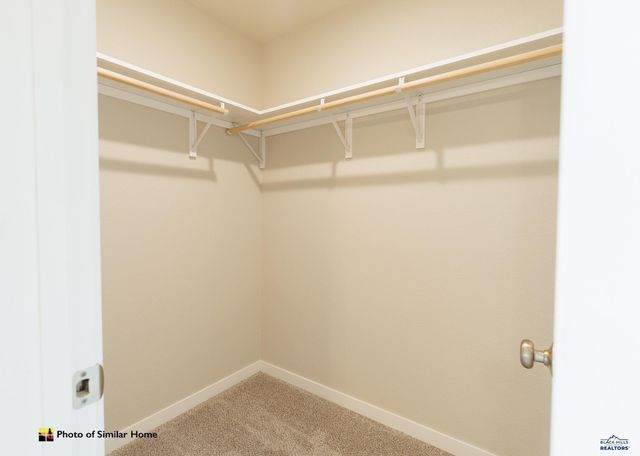 460 YELNER DR, Box Elder, SD 57719