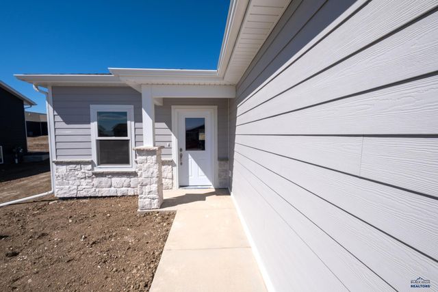 460 YELNER DR, Box Elder, SD 57719