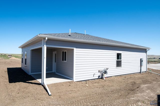 460 YELNER DR, Box Elder, SD 57719
