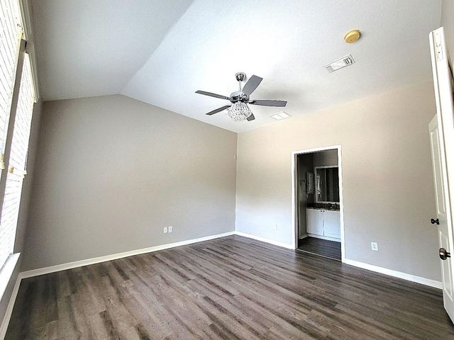 77 Woodlily Pl, The Woodlands, TX 77382