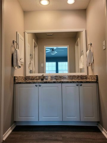 77 Woodlily Pl, The Woodlands, TX 77382