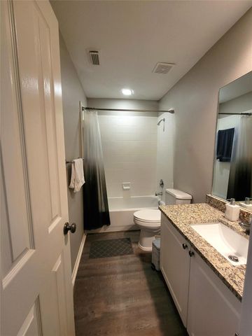 77 Woodlily Pl, The Woodlands, TX 77382