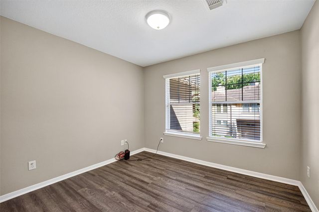 77 Woodlily Pl, The Woodlands, TX 77382