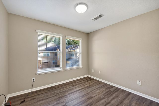 77 Woodlily Pl, The Woodlands, TX 77382