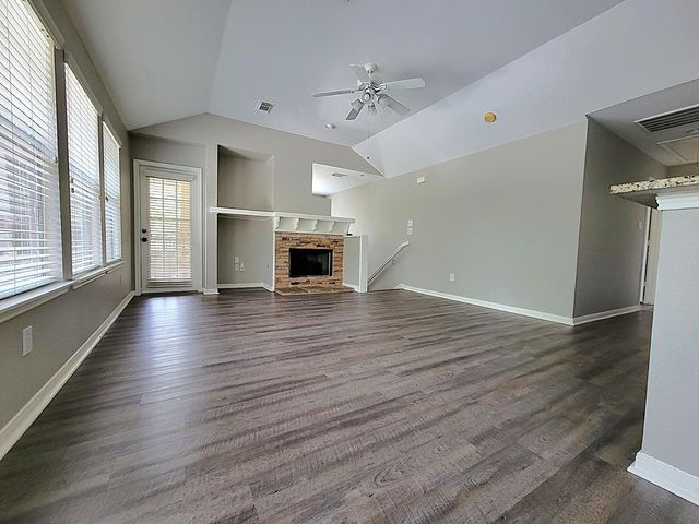 77 Woodlily Pl, The Woodlands, TX 77382