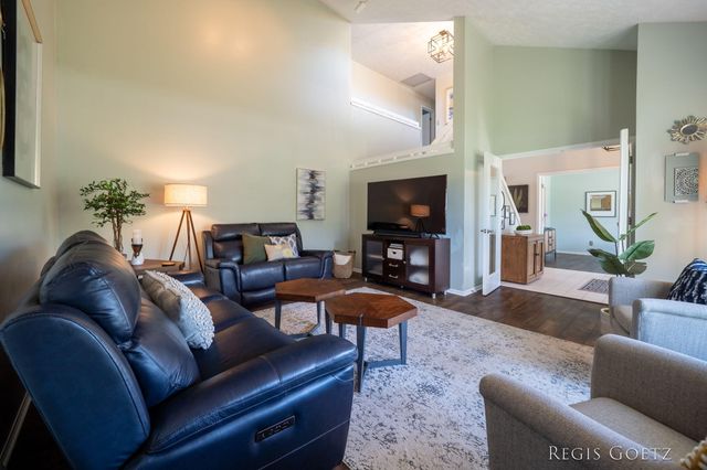 5459 Stowehill Drive Se, City Of Kentwood, MI 49508