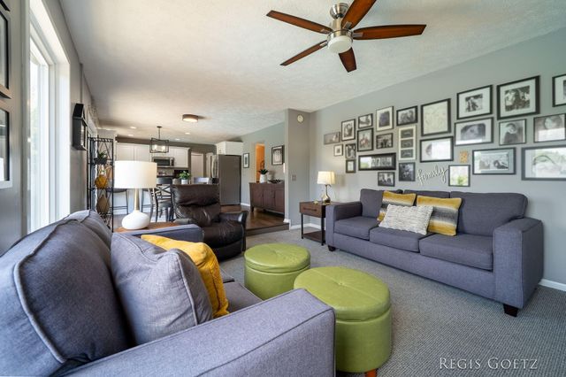 5459 Stowehill Drive Se, City Of Kentwood, MI 49508