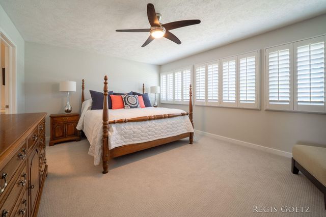 5459 Stowehill Drive Se, City Of Kentwood, MI 49508