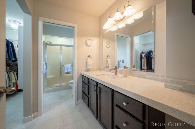 5459 Stowehill Drive Se, City Of Kentwood, MI 49508
