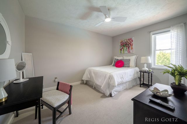 5459 Stowehill Drive Se, City Of Kentwood, MI 49508