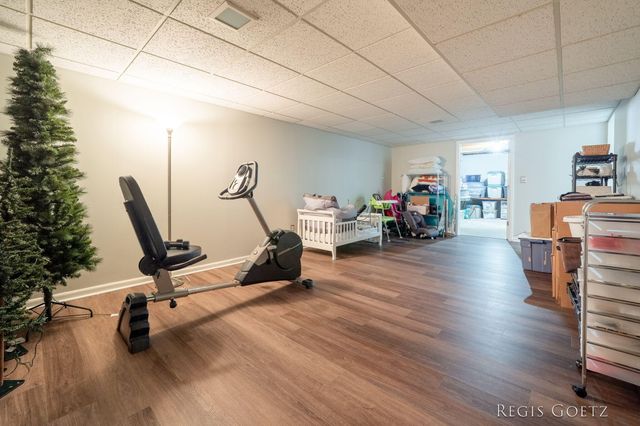 5459 Stowehill Drive Se, City Of Kentwood, MI 49508