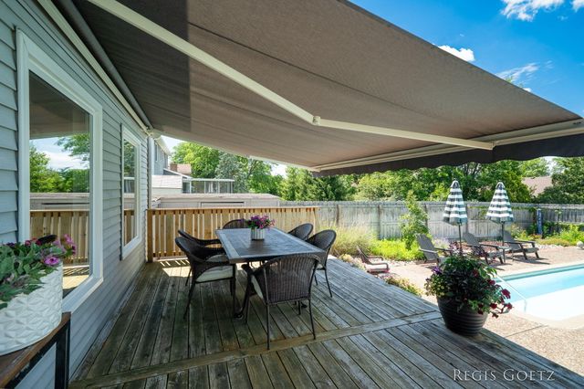 5459 Stowehill Drive Se, City Of Kentwood, MI 49508