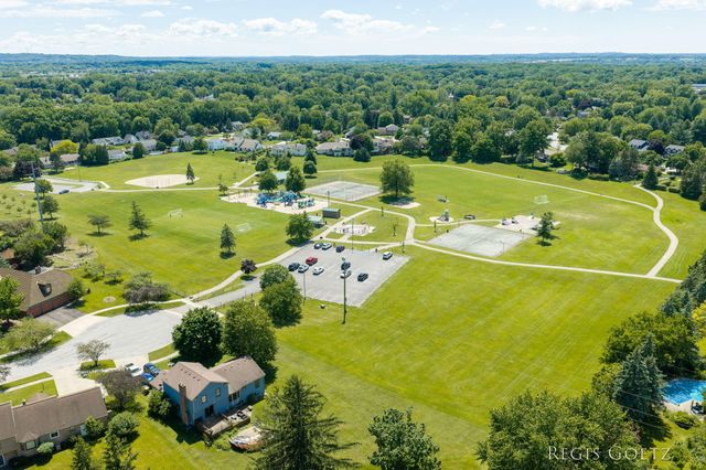 5459 Stowehill Drive Se, City Of Kentwood, MI 49508
