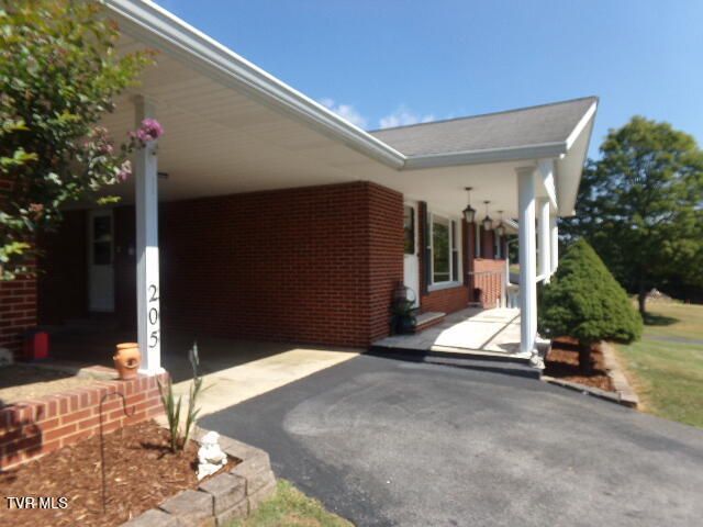 205 Neeley Drive, Blountville, TN 37617