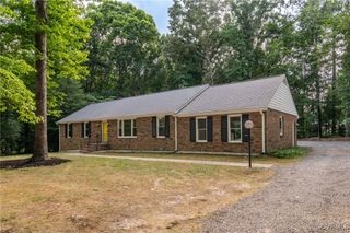 4712 Kyloe Ln, Moseley, VA 23120