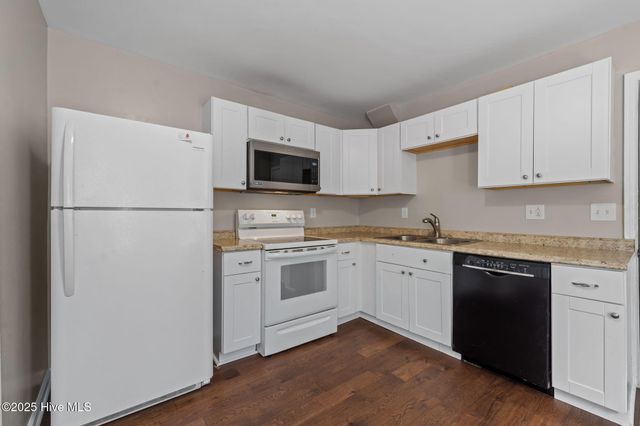 304 Sheffield Road, Jacksonville, NC 28546