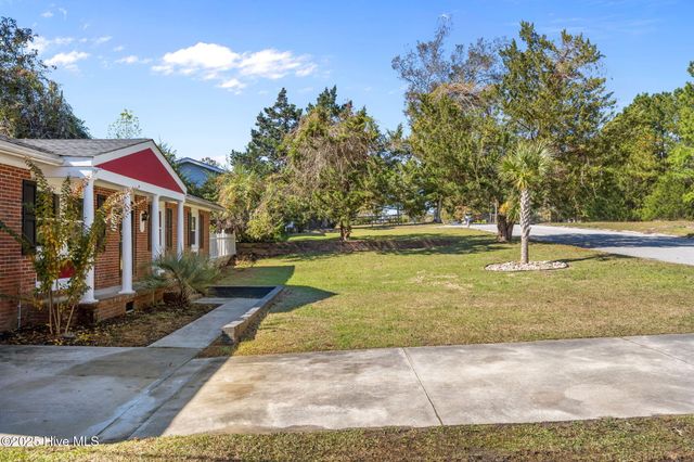 304 Sheffield Road, Jacksonville, NC 28546