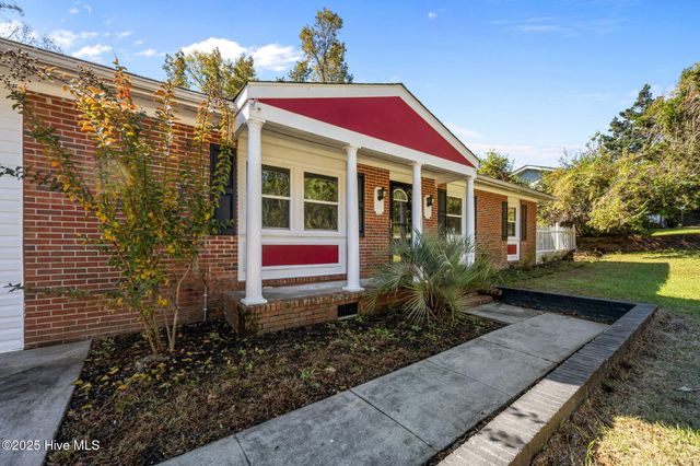 304 Sheffield Road, Jacksonville, NC 28546