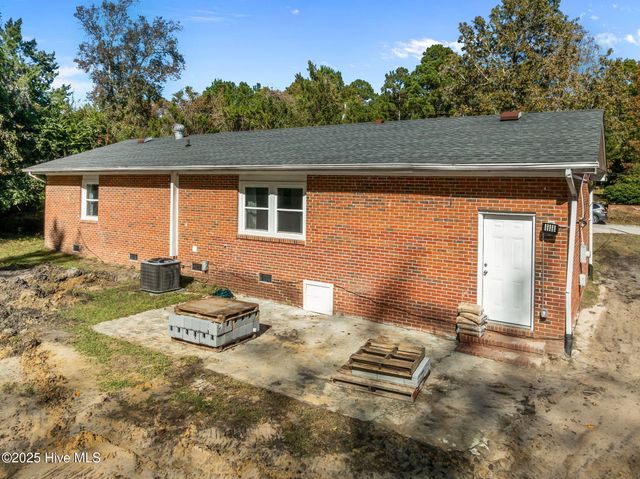 304 Sheffield Road, Jacksonville, NC 28546