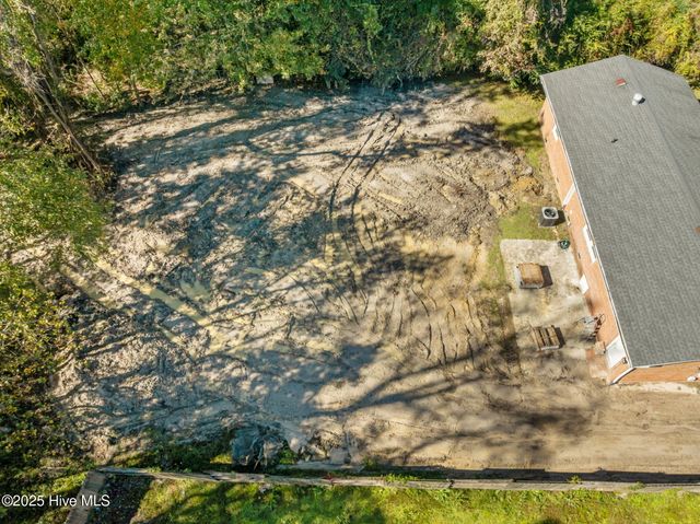 304 Sheffield Road, Jacksonville, NC 28546