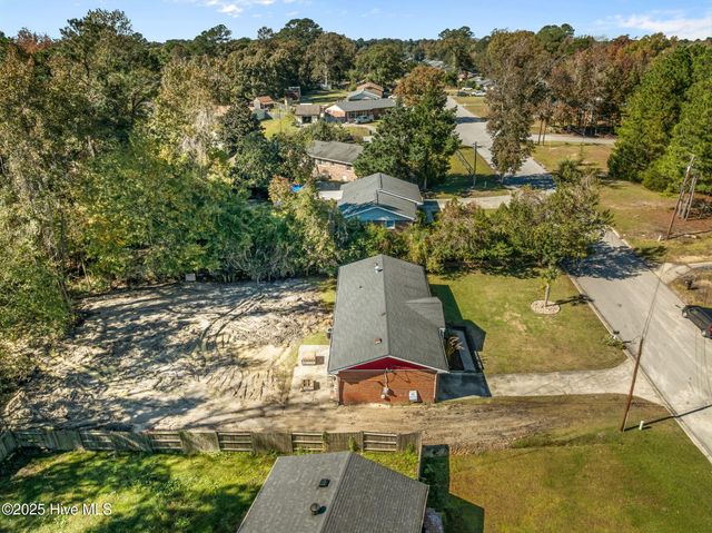 304 Sheffield Road, Jacksonville, NC 28546