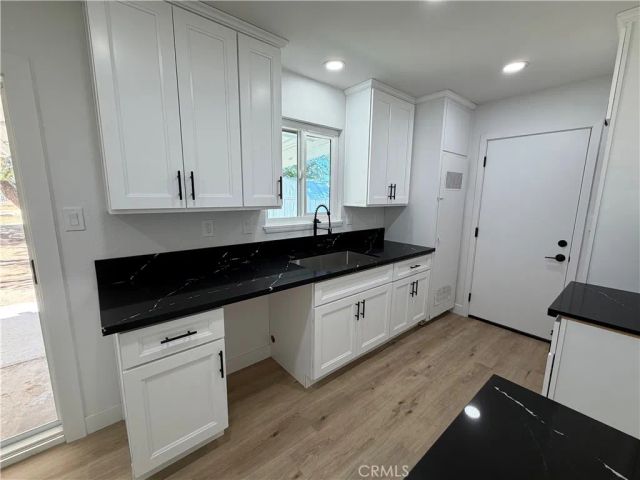 21975 Mohican, Apple Valley, CA 92307