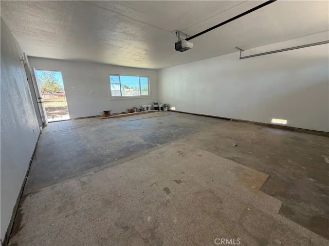 21975 Mohican, Apple Valley, CA 92307