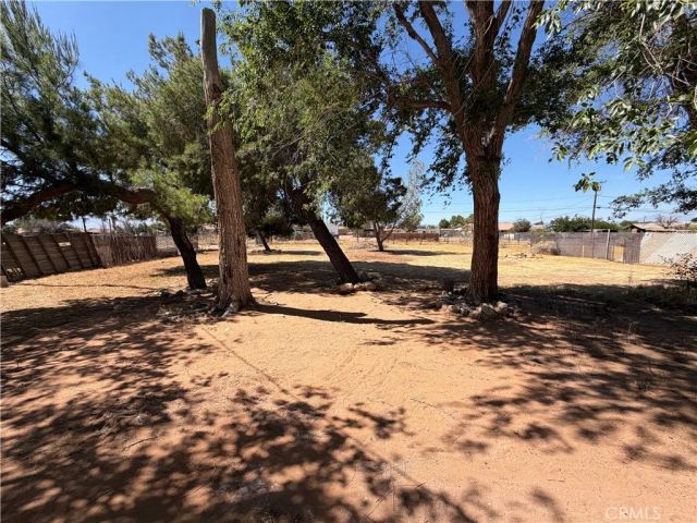 21975 Mohican, Apple Valley, CA 92307